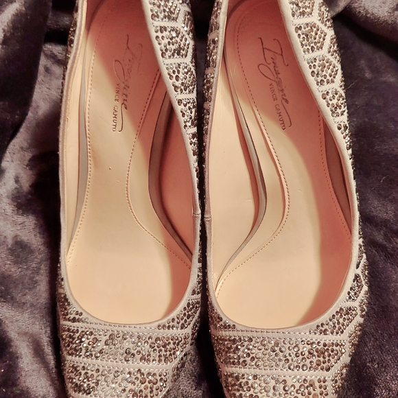 Vince Camuto - Picture 2 of 3